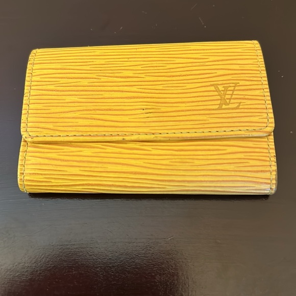 GUC! Louis Vuitton 6 ring purple and yellow key ring holder. Authentic!! - Picture 7 of 7